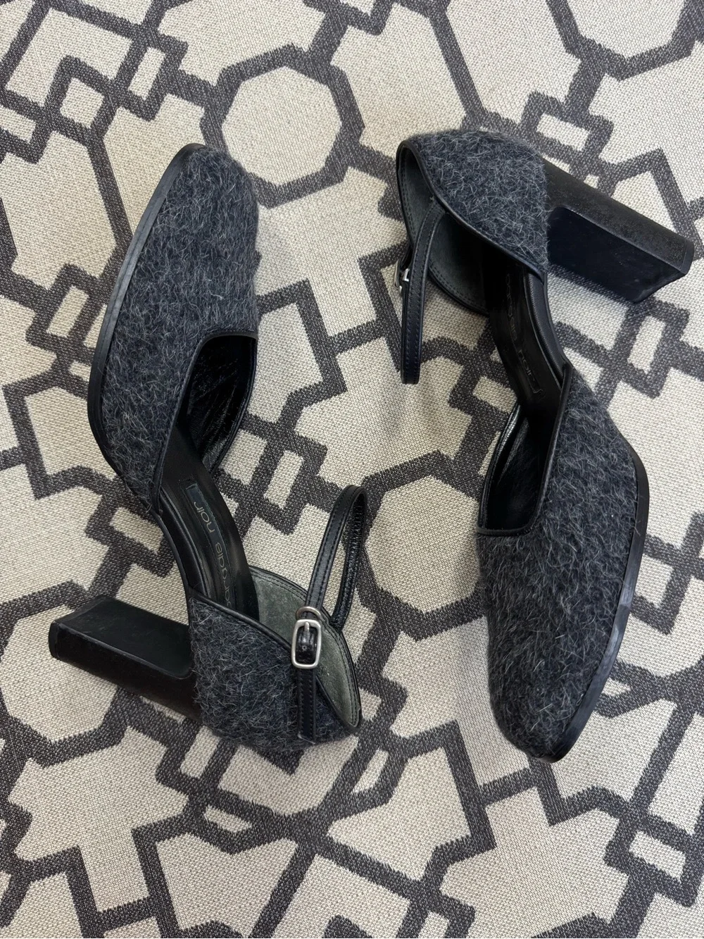 Paradis Noir Gray Fuzzy Wool Look Mary Jane Pumps Japan Women’s US 6 JP 23